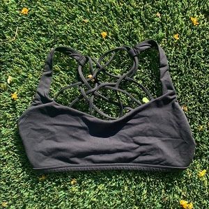 Lululemon Free to be Wild sport bra